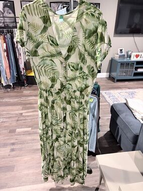 Tropical Leaf Cream and Green Button-Front Maxi Dress